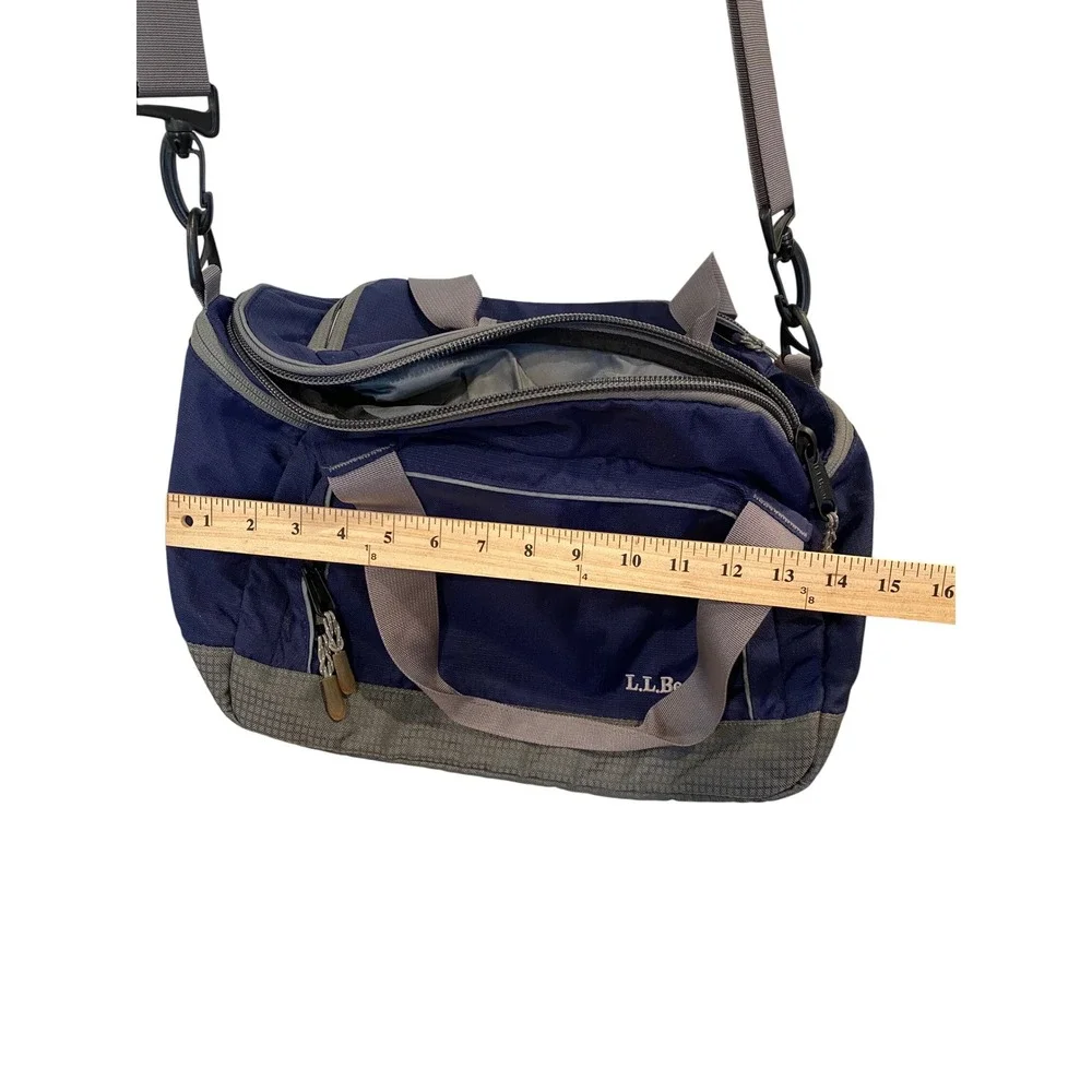 LL Bean Navy Blue Gray‎ Duffle Bag Travel Gym Weekender Carry On Insulated EUC